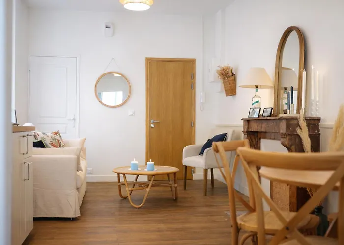 Prestigieux Pour 2 A 4 Personnes Au Coeur Du Centre-ville 昂热